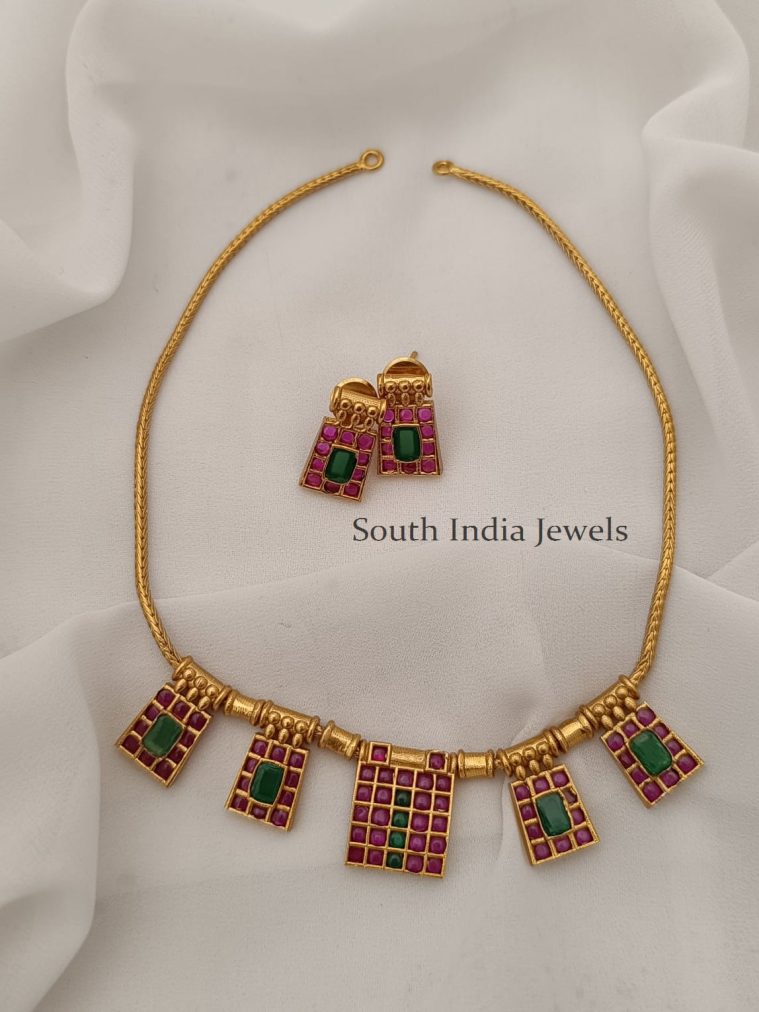 Traditional Kemp Style Necklace