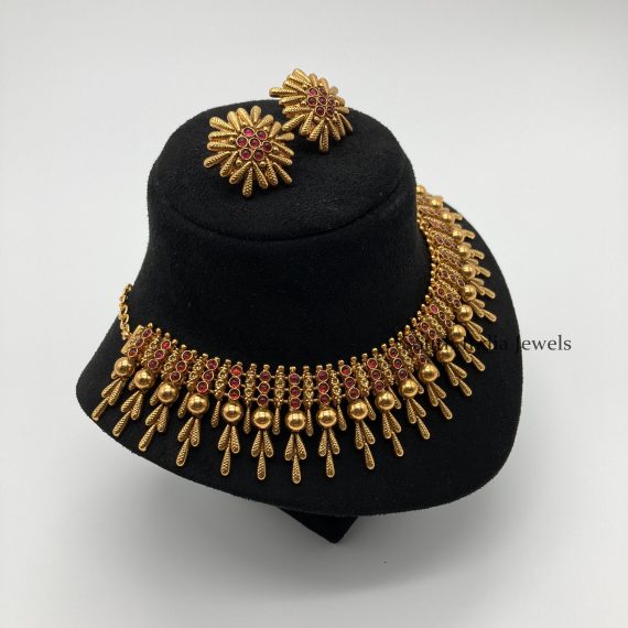 Traditional Kerala Kemp Necklace