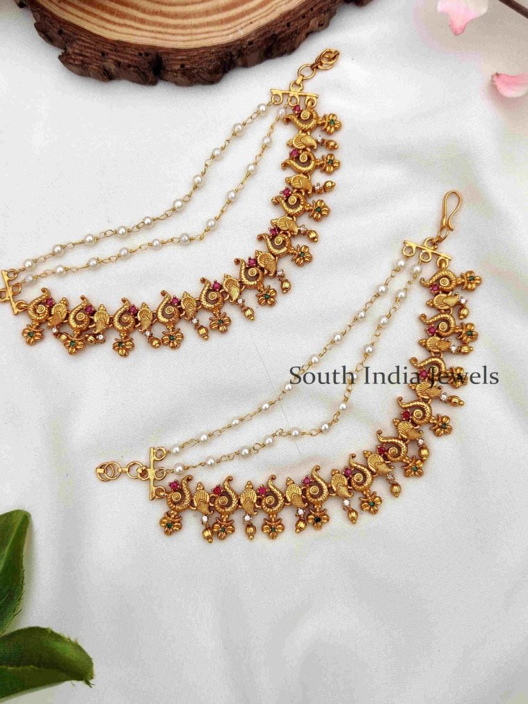 Wonderful 3 Layer Shell Design Mattal With Pearl Hangings