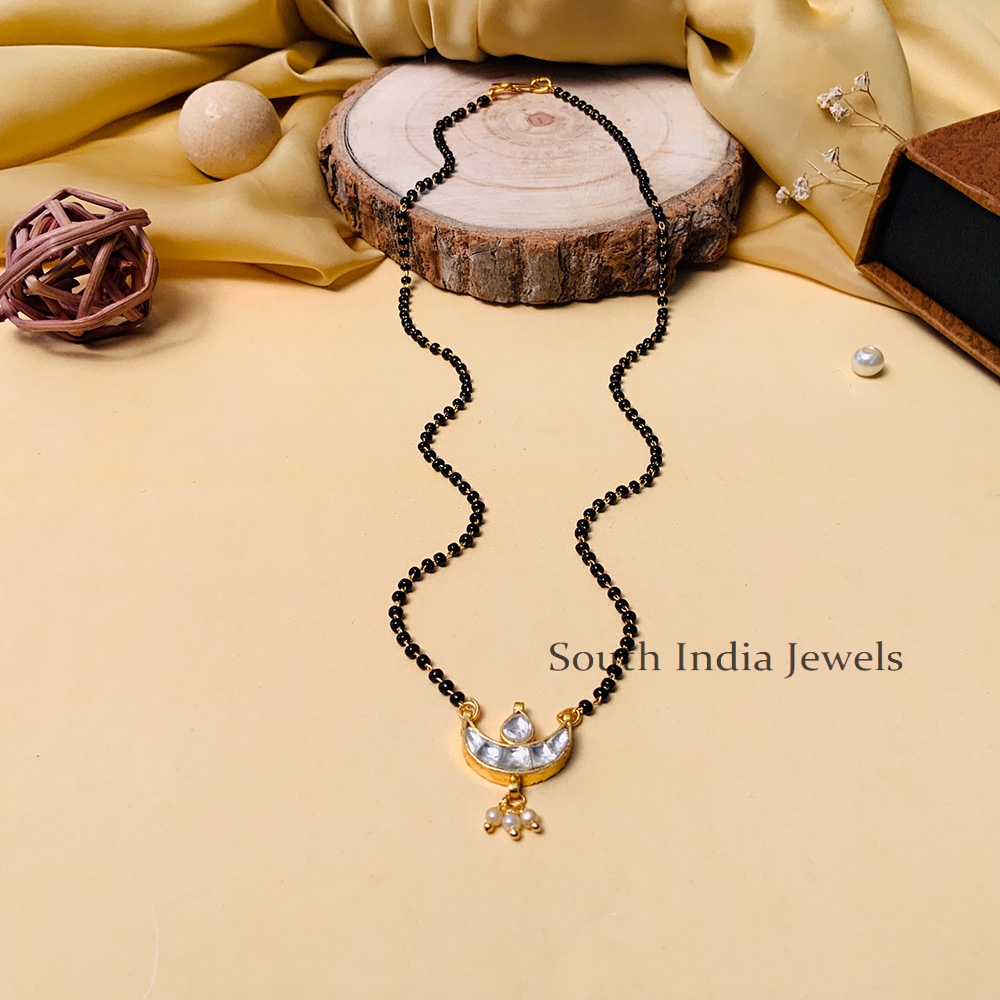 Amazing White Pachi Kundan Jadtar Mangalsutra