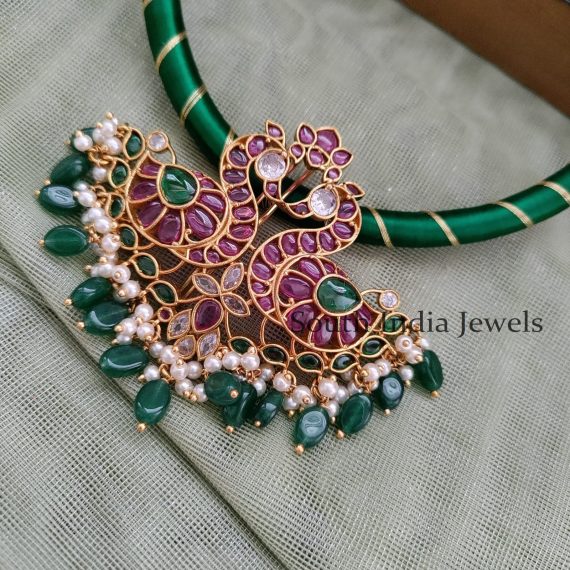 Beautiful Kemp Peacock Green Thread Necklace Set 01