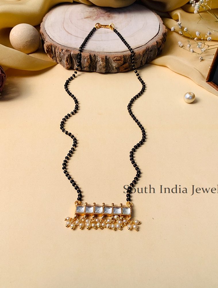 Charming White Jadau Pachi Polki Kundan Mangalsutra