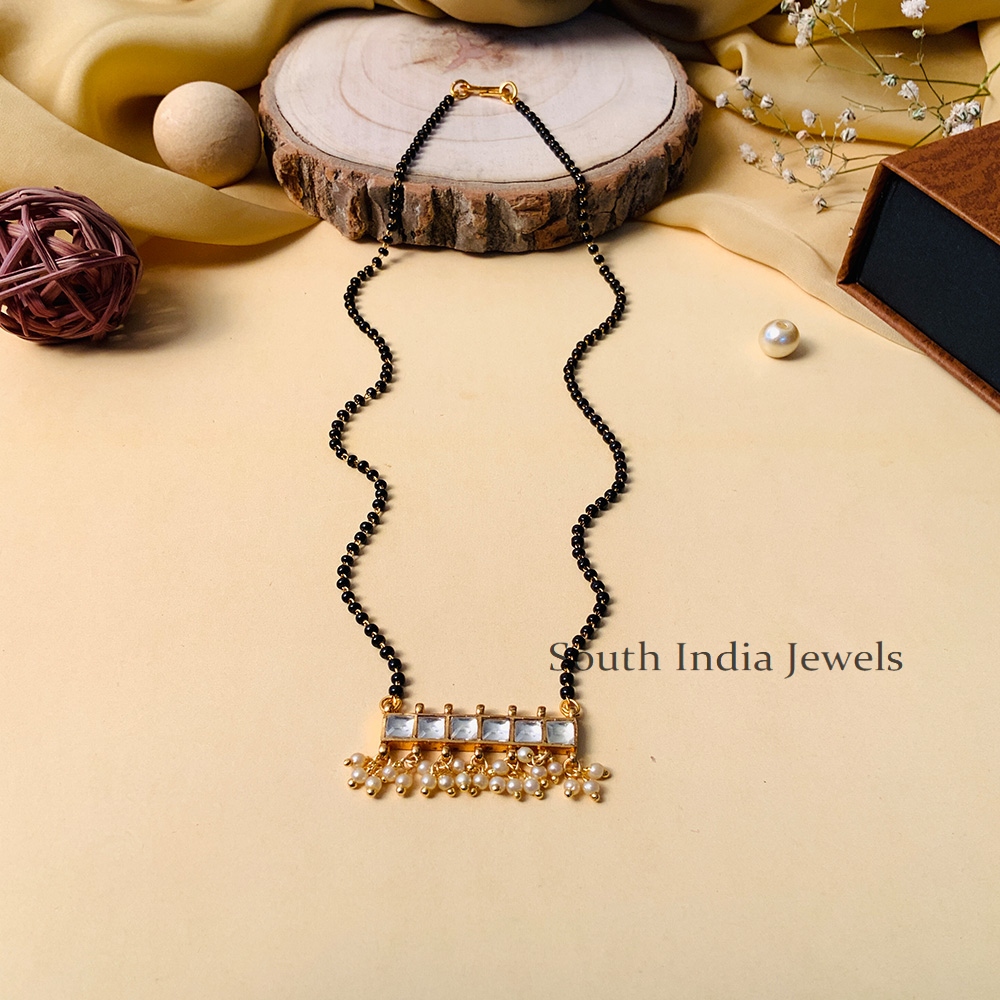 Charming White Jadau Pachi Polki Kundan Mangalsutra