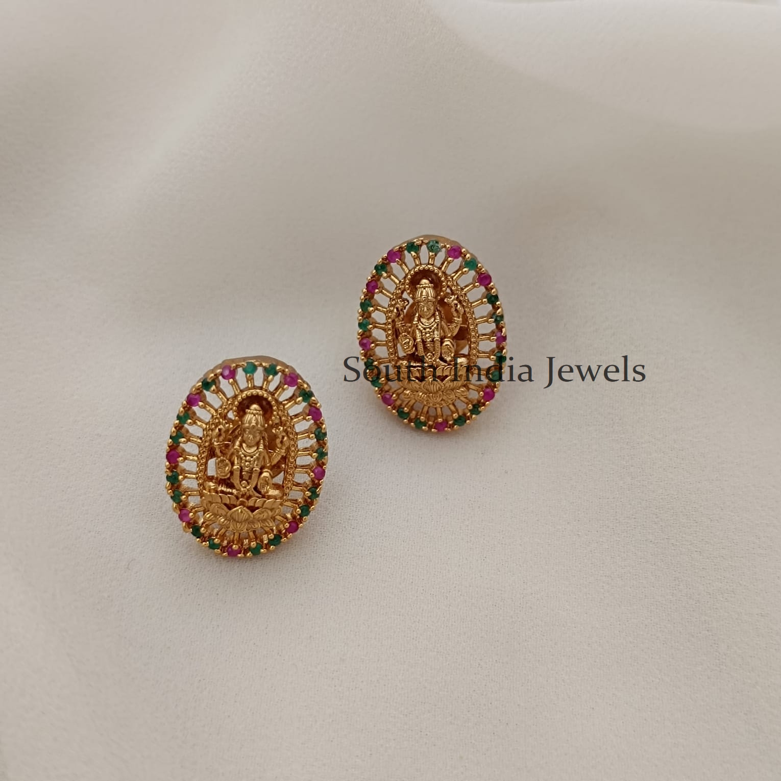 Lakshmi deals stud earrings