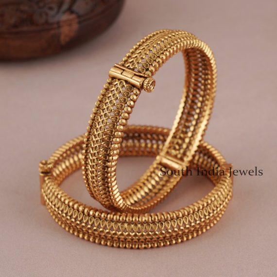 Marvelous Design Gold Bangle Set 02