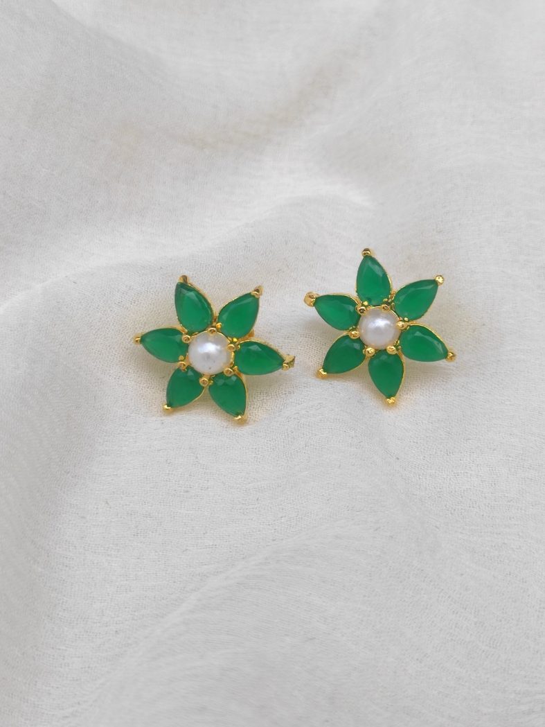 Simple Flower Design Earrings With Gold Plating