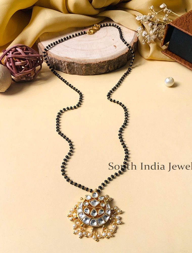 Traditional White Pachi Kundan Jadtar Mangalsutra