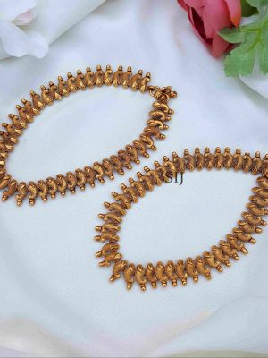 Adorable Mango Design Gold Look Anklets
