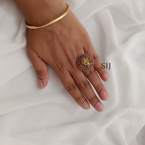 Beautiful Lakshmi Stones Ring