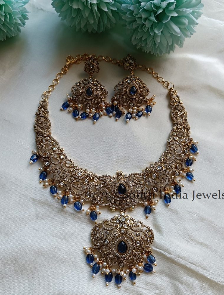 Gorgeous Dark Blue Victorian Necklace Set