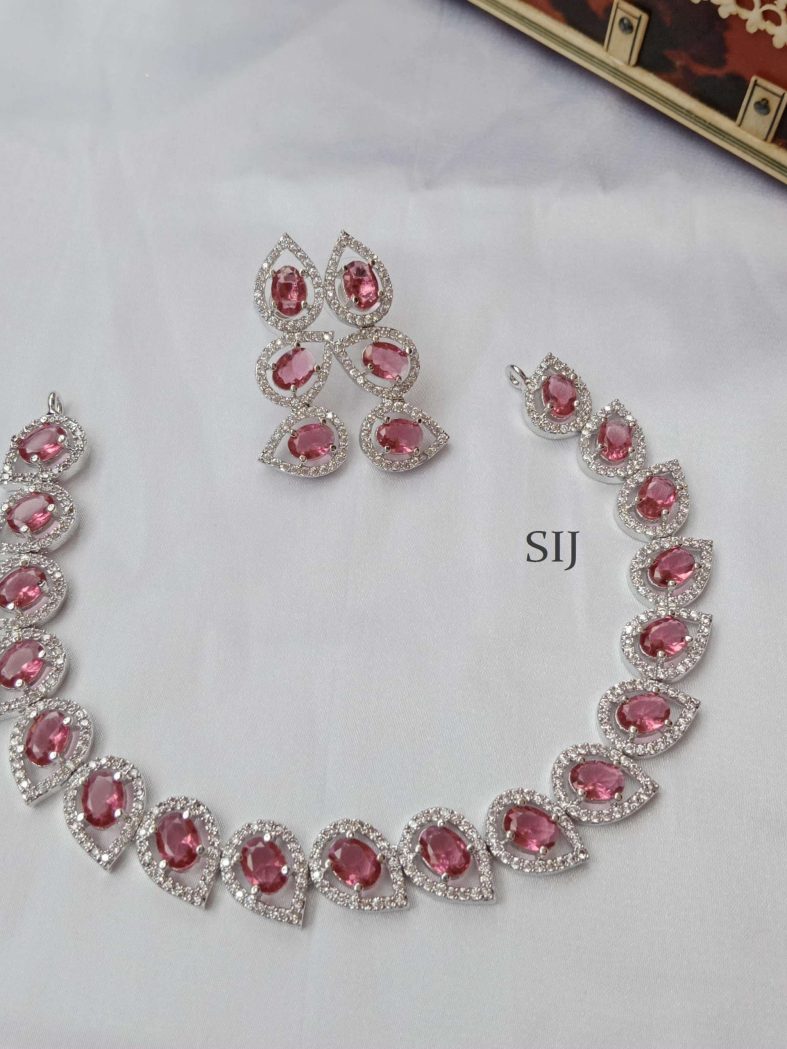 Gorgeous Ruby And Diamond Single Row Set