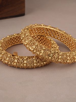 Marvelous Gold Finish Openable Floral Bangle Set