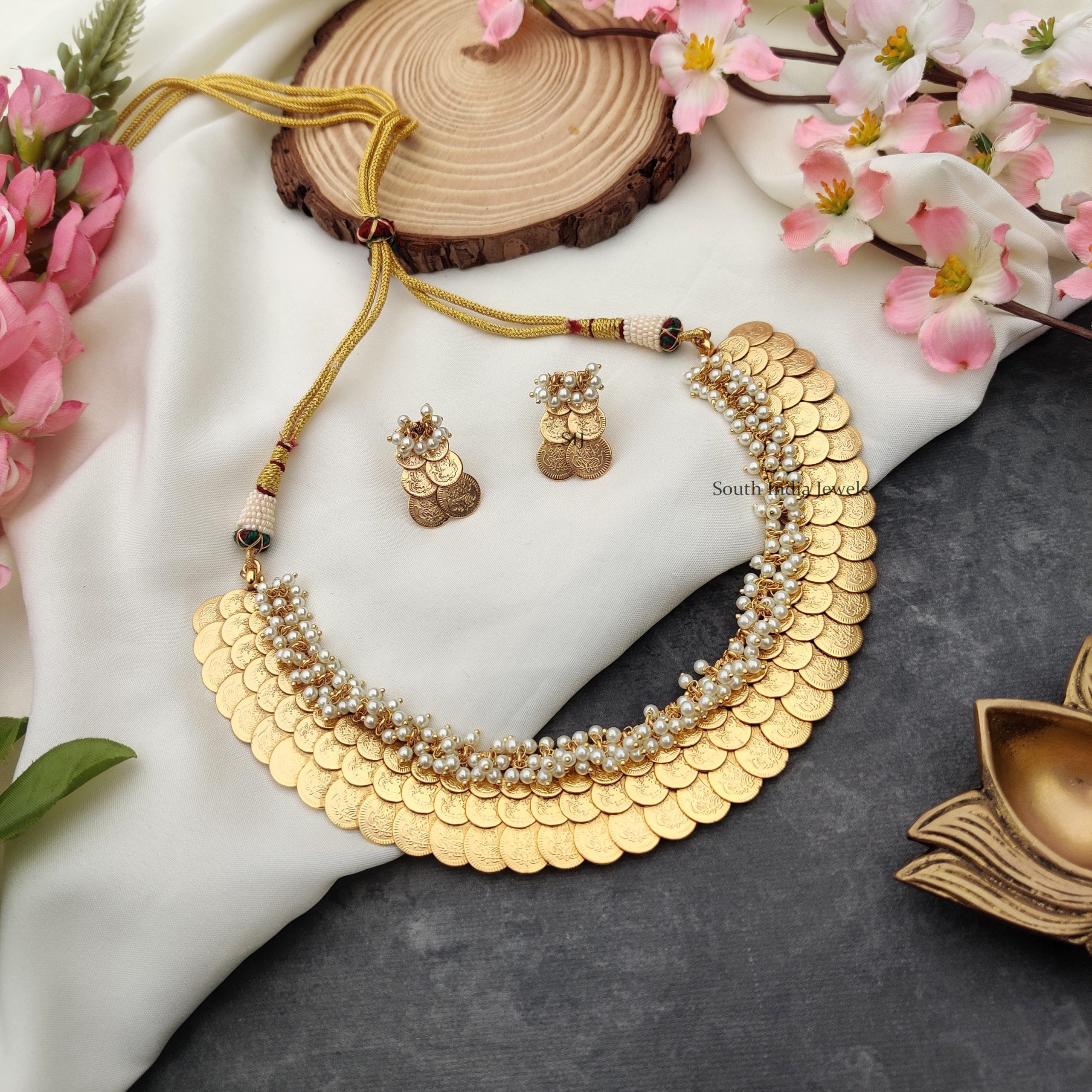 Pearl and Gold Beads Ethnic Necklace – Sanvi Jewels