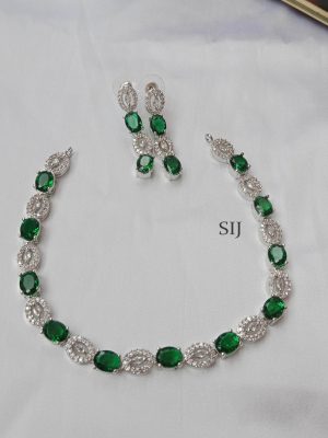 Stunning One Layer AD And Emerald Oval Neckset