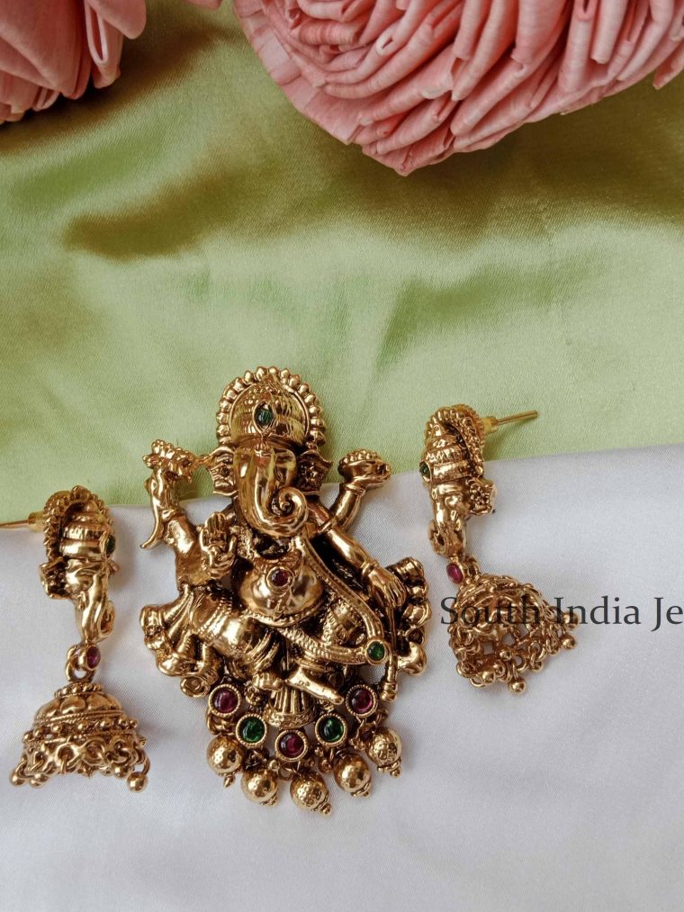 Stunningly Designed Ganesha Pendant Set