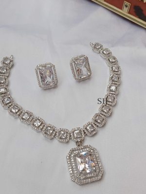 Traditional Square Solitaire Neckset