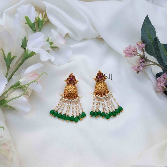 Wonderful Floral Design Earring with Pearl Hanging