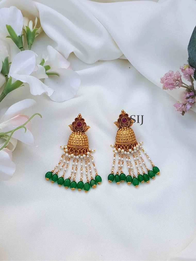 Wonderful Floral Design Earring with Pearl Hanging