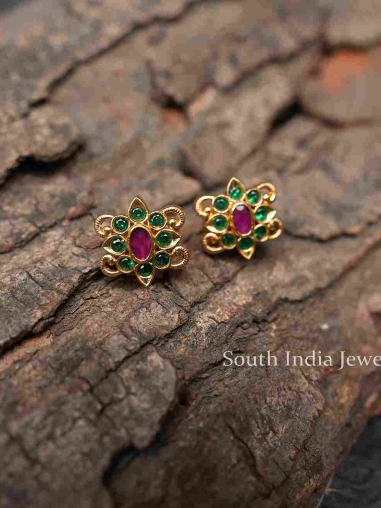 Wonderful Green Silver Ear Studs