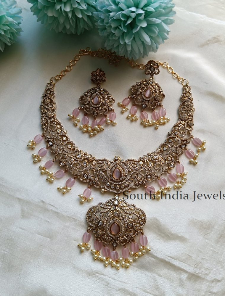 Wonderful Light Pink Victorian Necklace Set