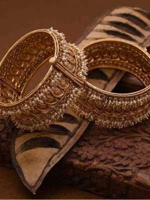Alluring Lakshmi Motif Pearl Openable Bangles