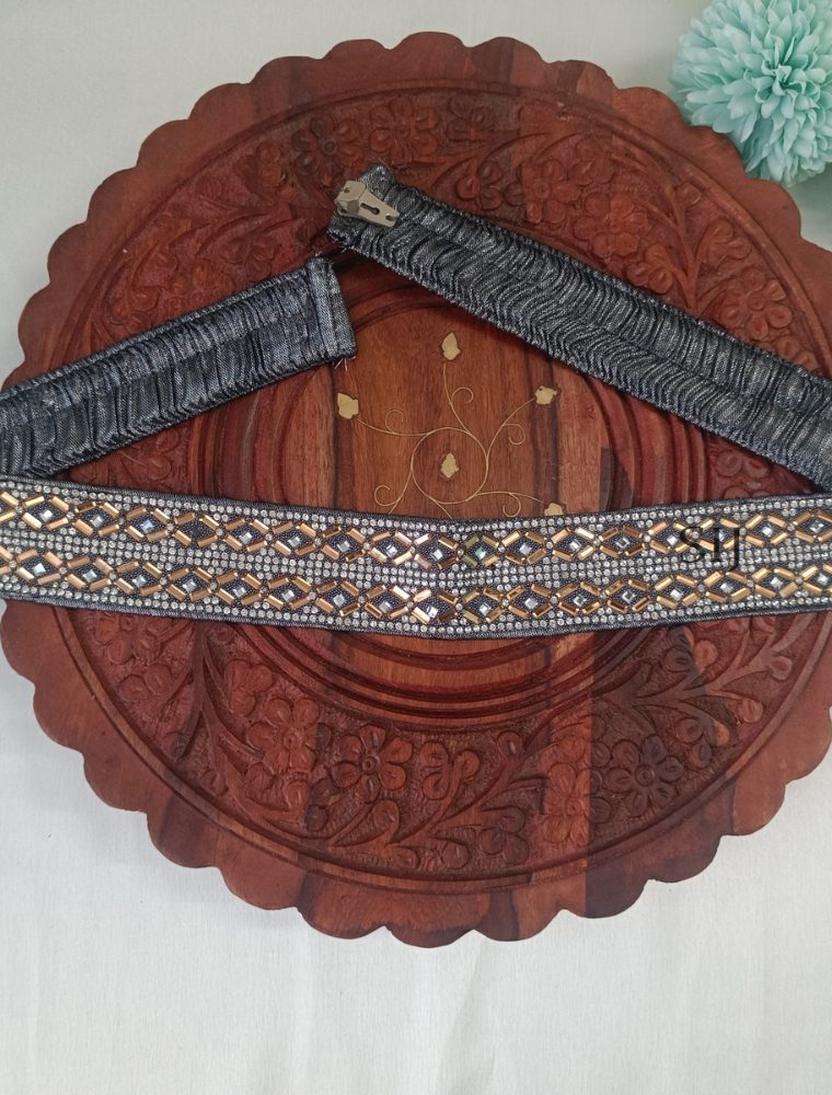 Eye Pleasing Black Cloth Hipbelt