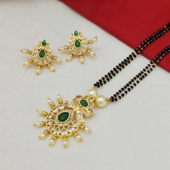 Gold Toned Green Emerald And Kundan Mangalsutra