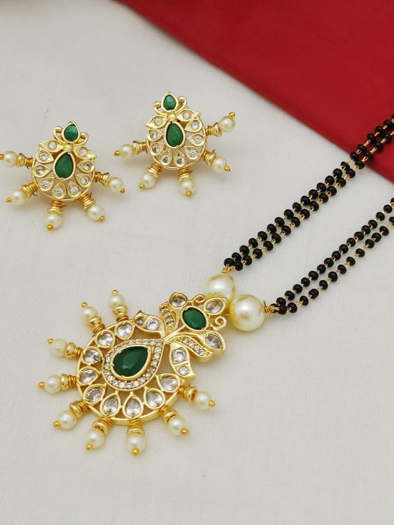 Gold Toned Green Emerald And Kundan Mangalsutra