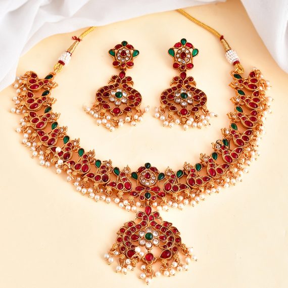 Gorgeous Red Green Stones Necklace Set