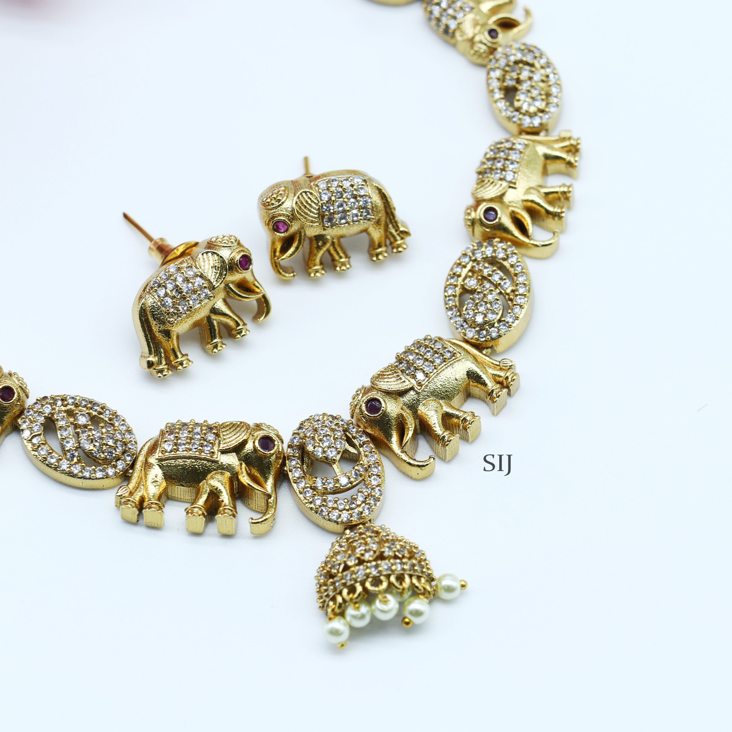 Hasti Elephant Design AD Necklace