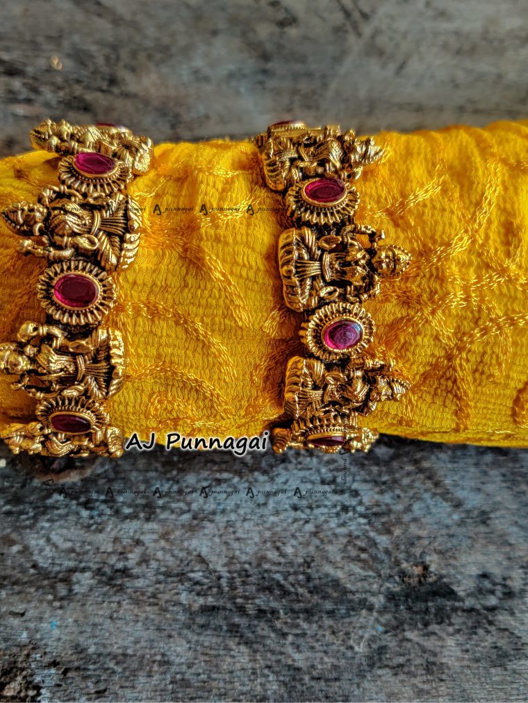 Traditional Lakshmi Idol Shaped Openable Kada Bangles