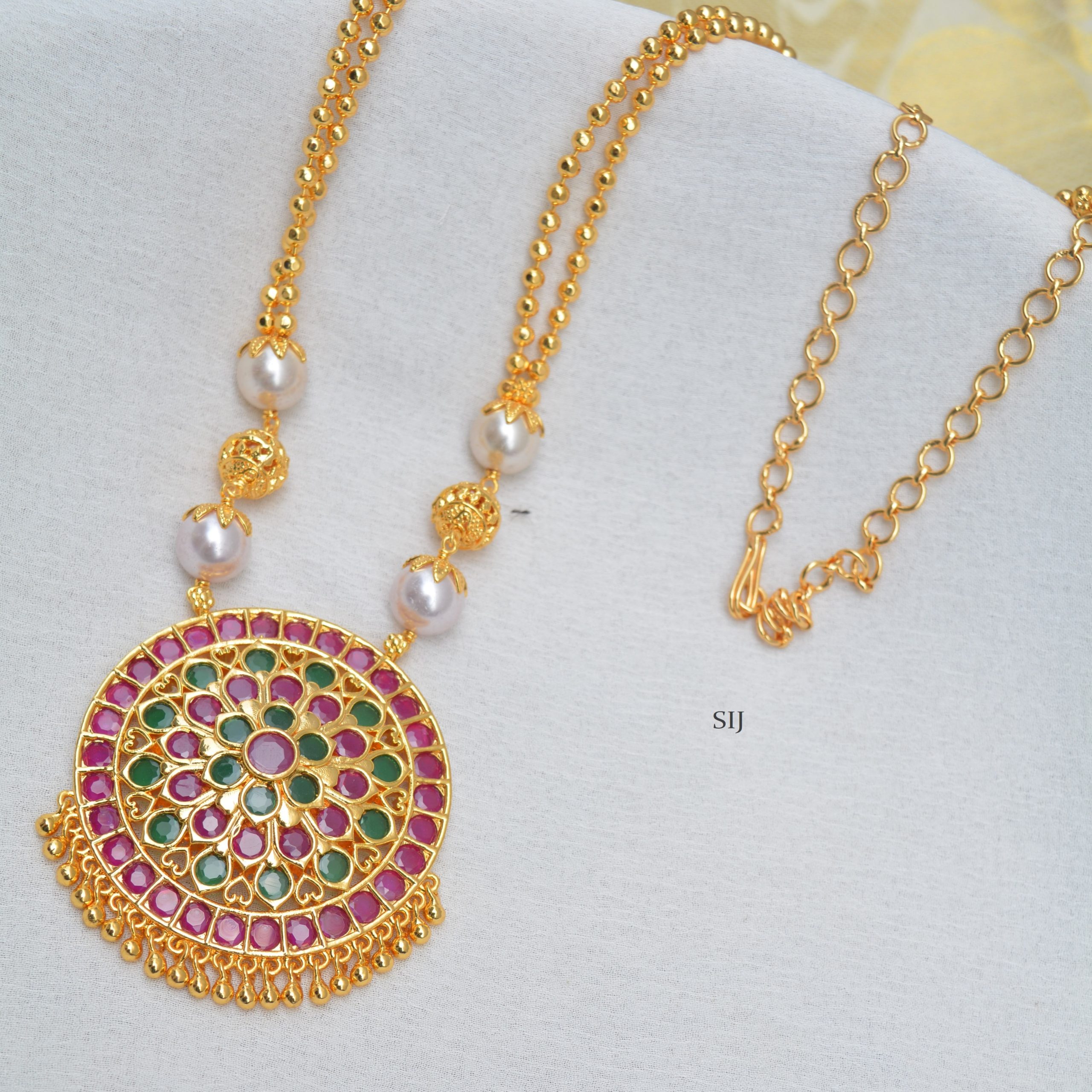 Two Layer Gold Bead Chain with Grand Pendant