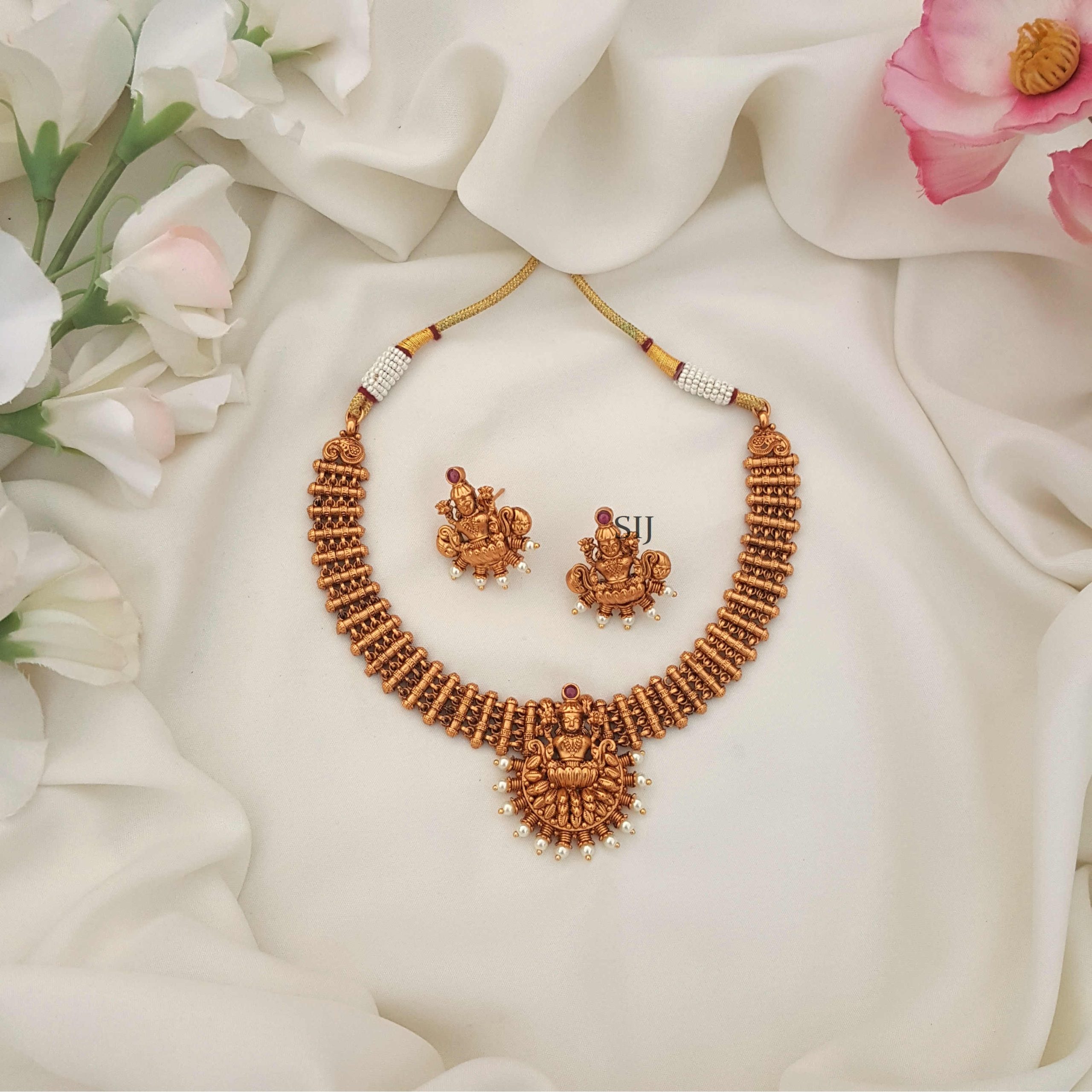 Amazing Lakshmi Design Short Necklace