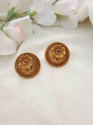Beautiful Flower Design Ear Studs-1