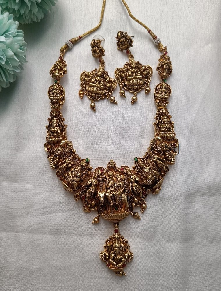 Beautiful Gods Necklace Set