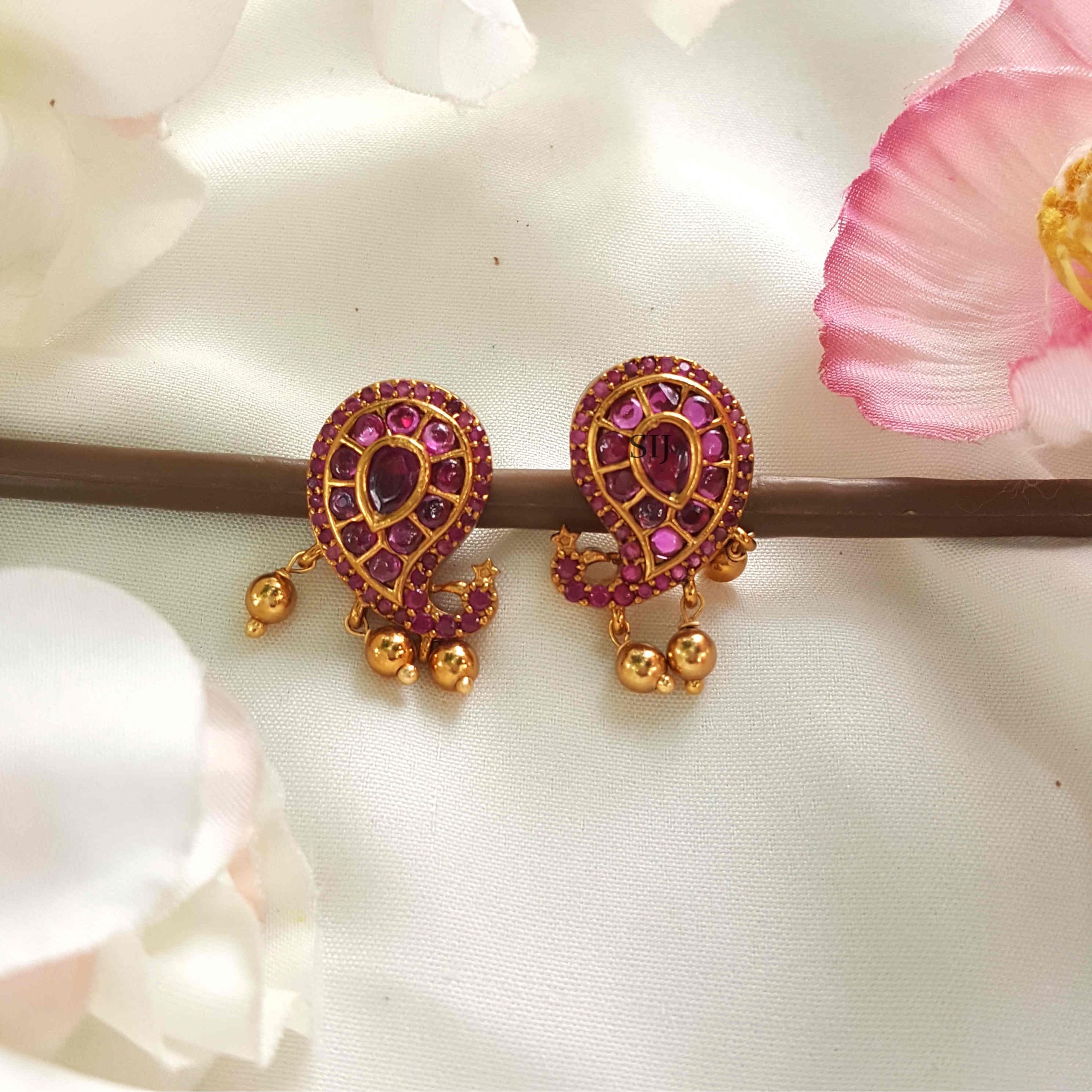 Cute Pink Kemp Peacock Design with Gold Beads Earrings-1