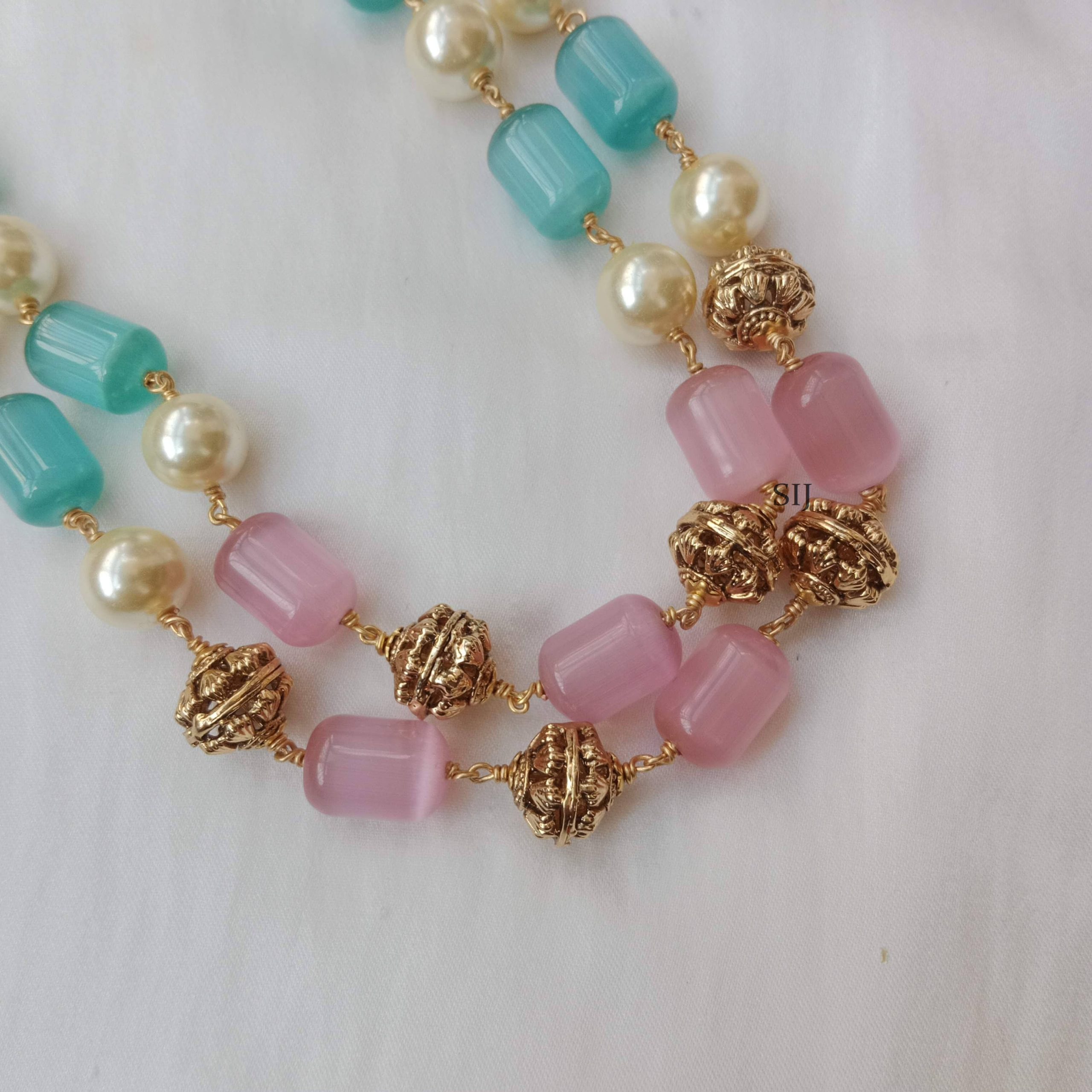 Stunning Two Layer Beaded Pearl Necklace