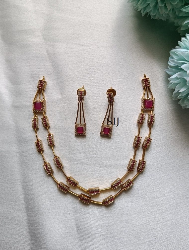 Stylish Pink And White Stones Necklace Set