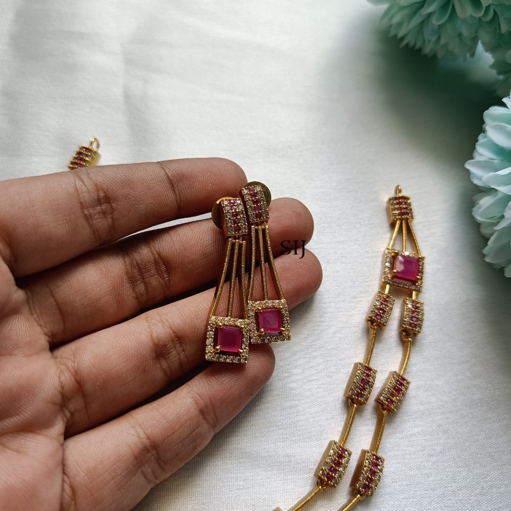 Stylish Pink And White Stones Necklace Set