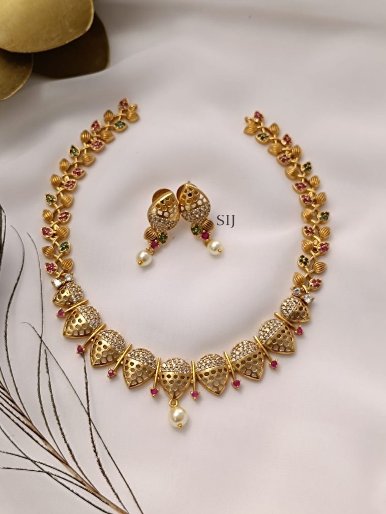 Tilaga - Matt Tilagam Style Necklace