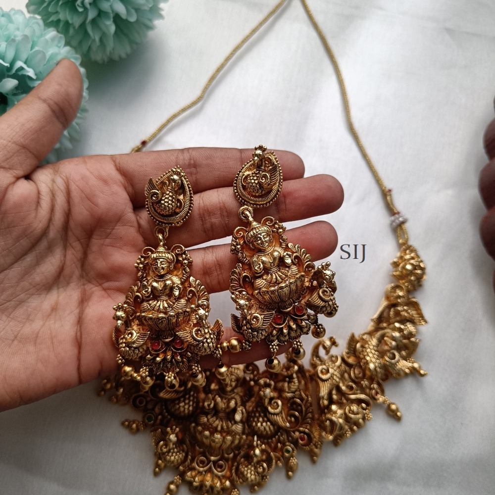 Traditional Grand Lakshmi Necklace Set