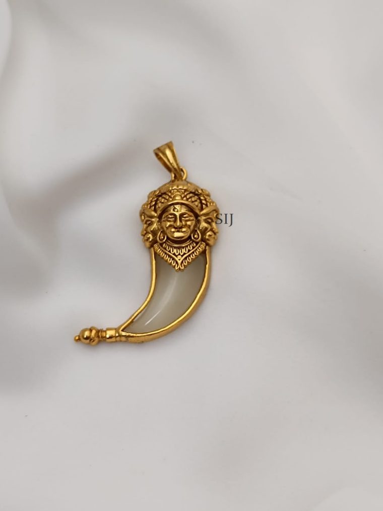 Traditional Trimurthi Tigernail Pendent