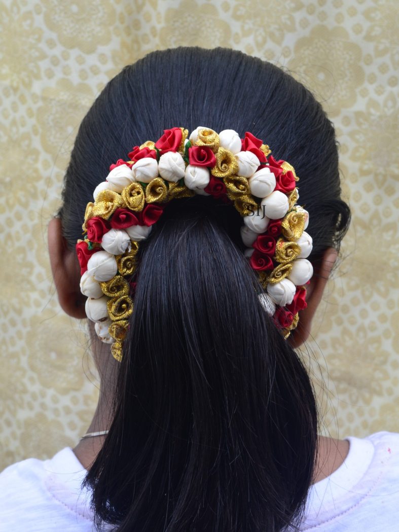 Trendy Multi Color Gajra Artificial Roses Hair Accessory