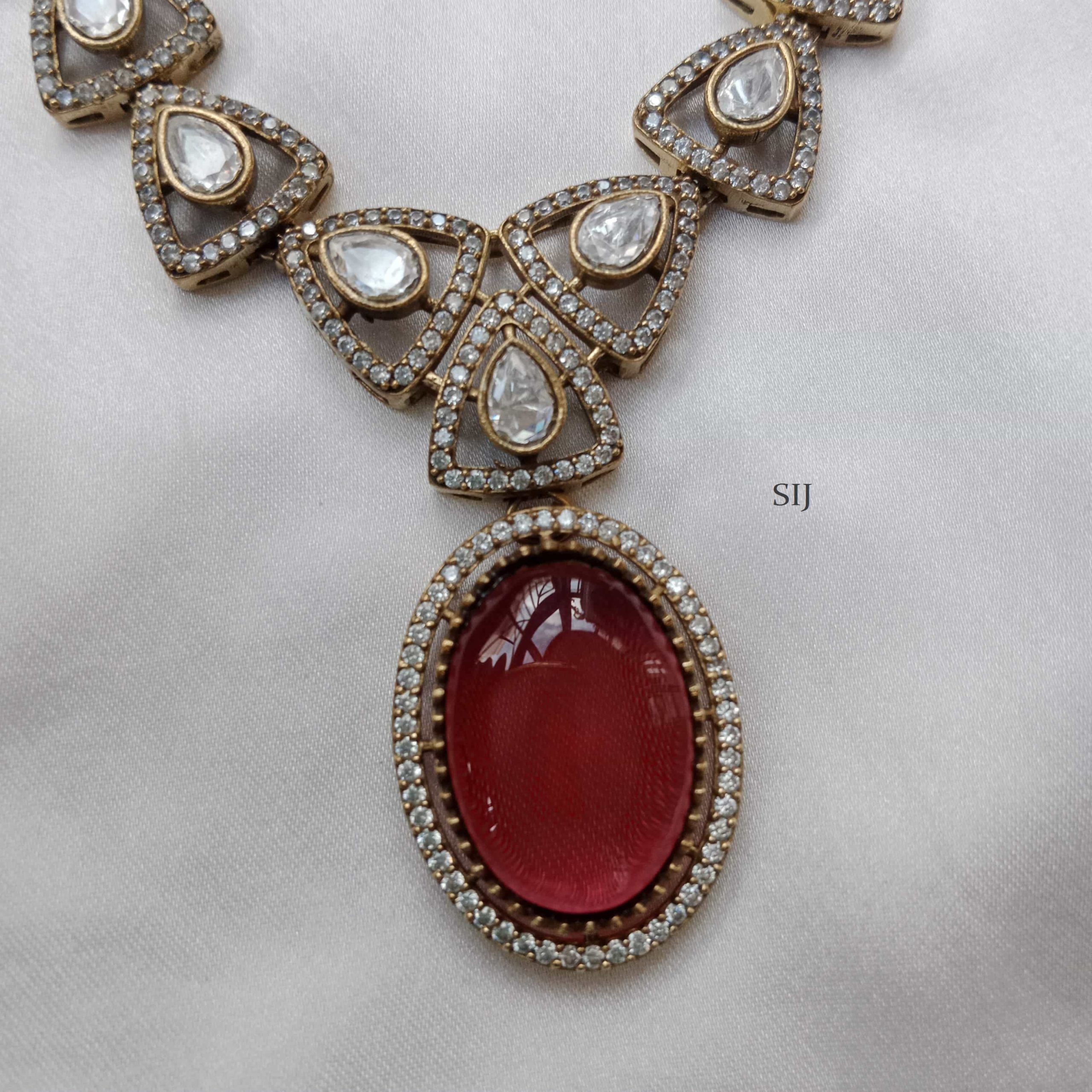 Trendy Single Layer Victorian Massonite Necklace Set
