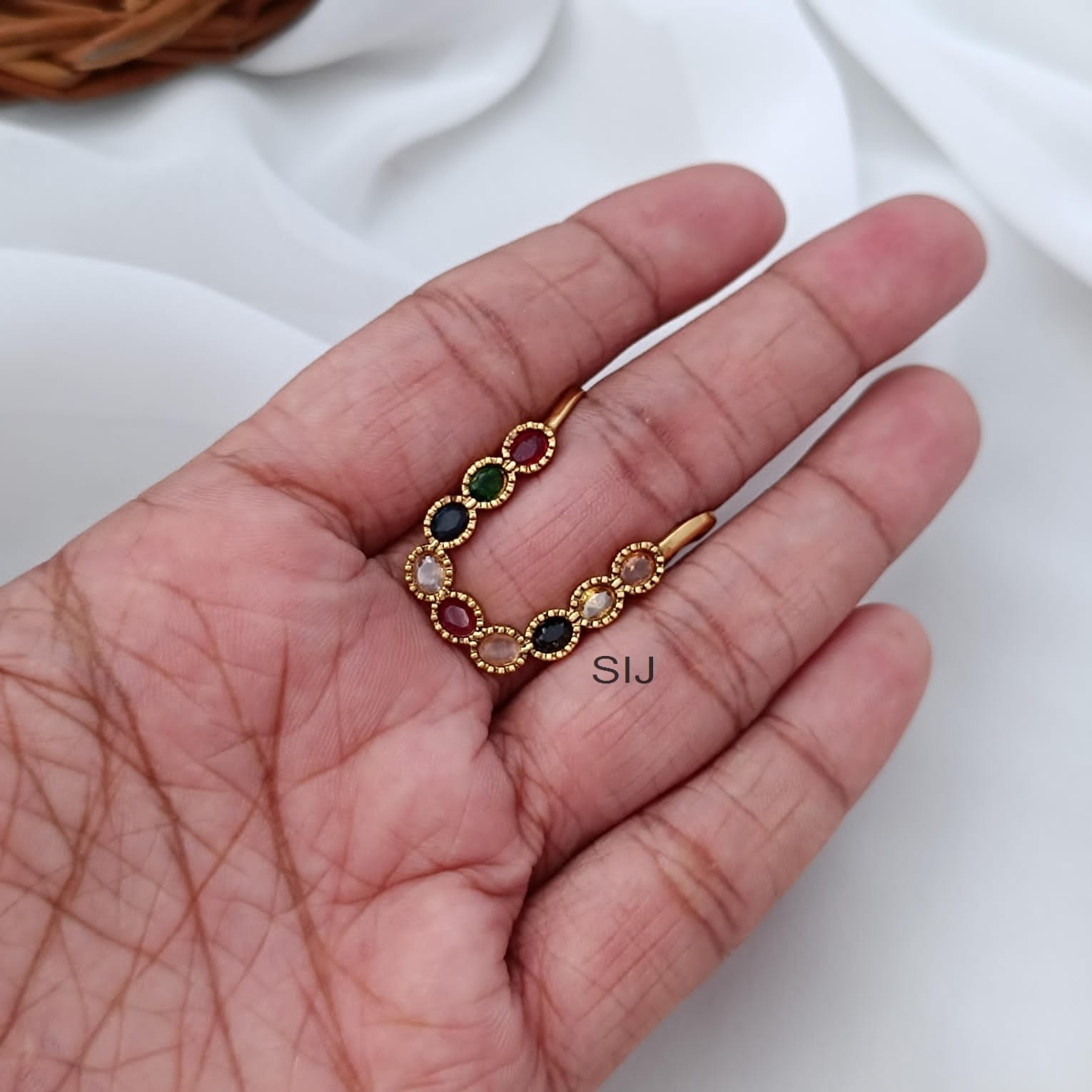 Twinkling Colorful Finger Ring