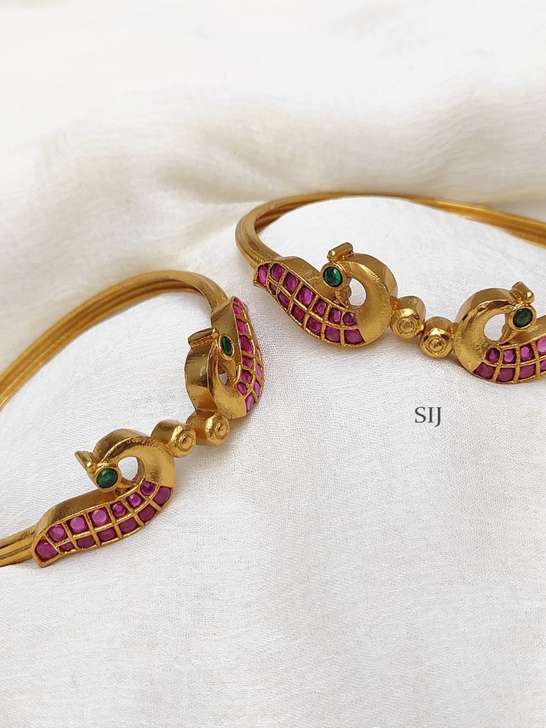 Charming Kemp Kada Type Bangles