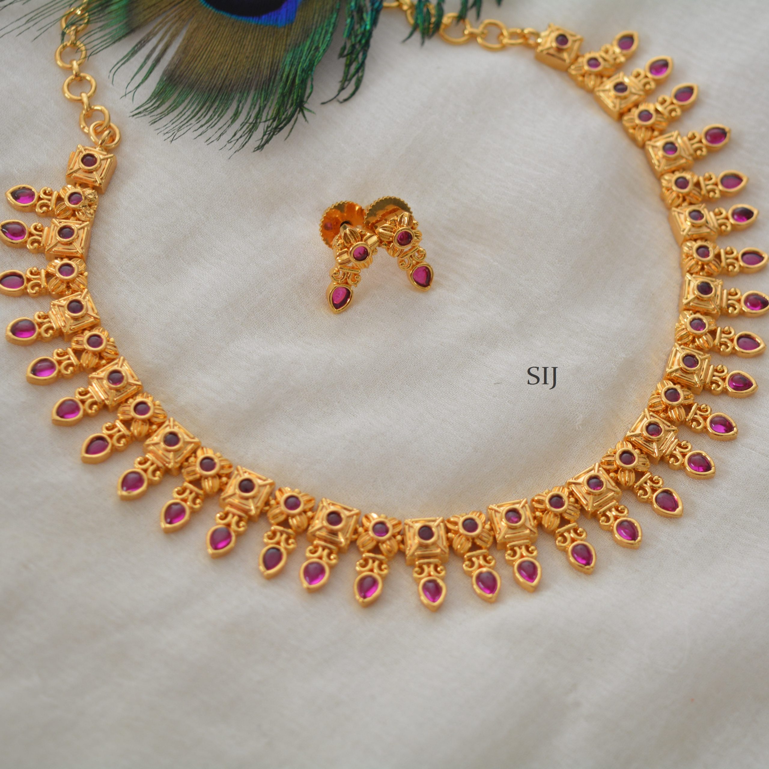 Alluring Gold Plated Necklace - South India Jewels