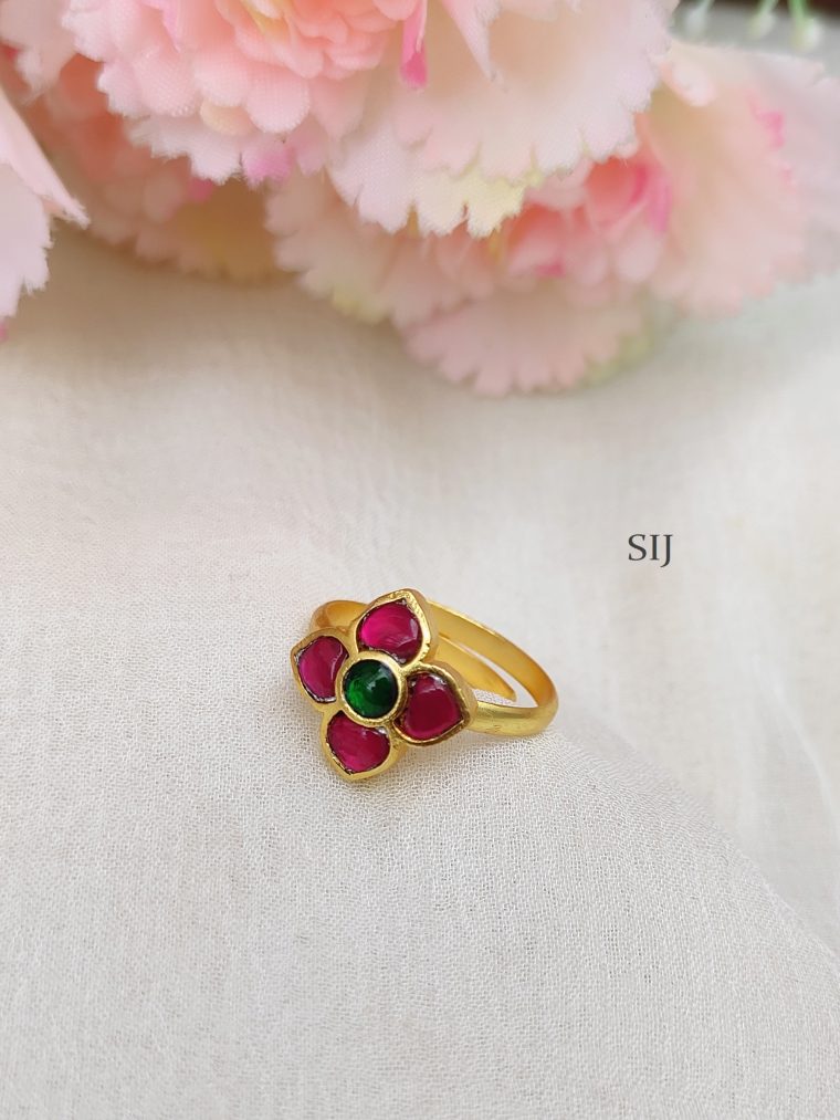 Shimmering Jadu Ring