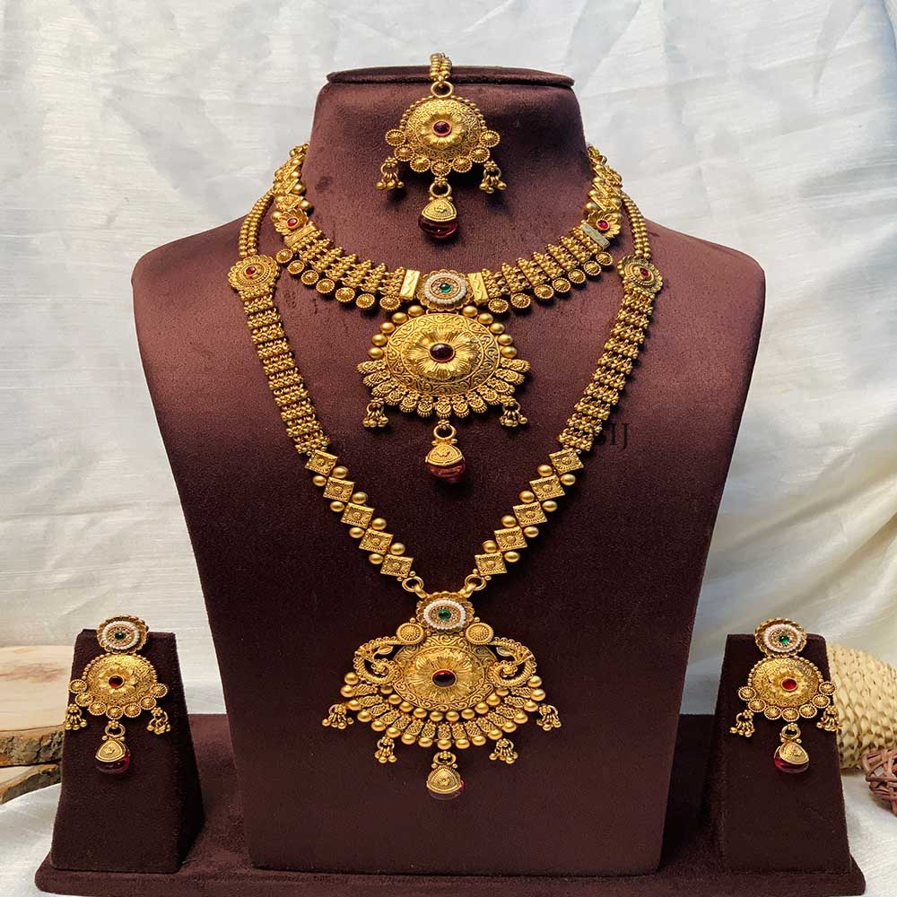 Marvelous Gold Plated Polki Necklace Set