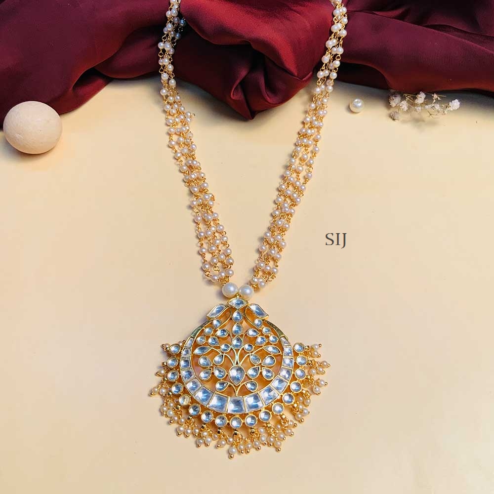 Shimmering Gold Plated Paachi Kundan Mala